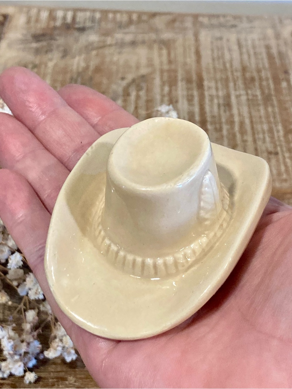Ceramic Cowboy Hat Trinket - Cream Colored - Picture 9 of 12